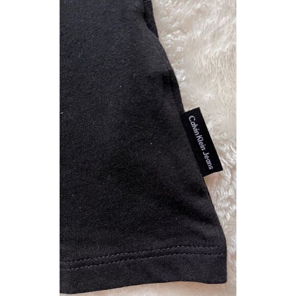 NWT Calvin Klein Jeans Black Embellished V-neck T-shirt - Picture 4 of 4